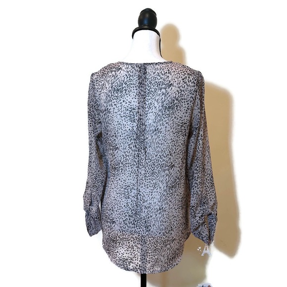 Pins and Needles Leopard Print Semi Sheer V-Neck Blouse Size Small - Picture 3 of 7